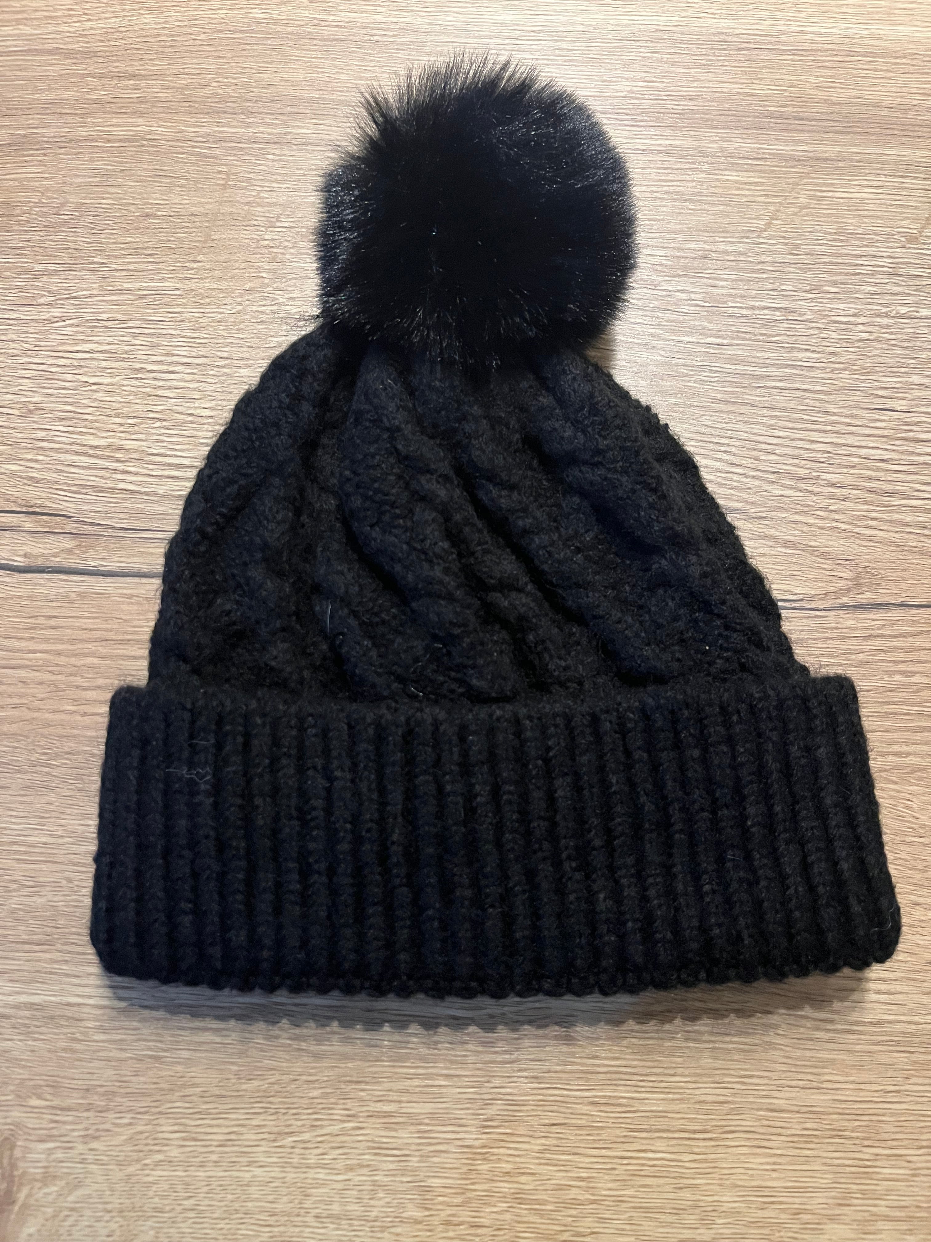 Bonnet pompom